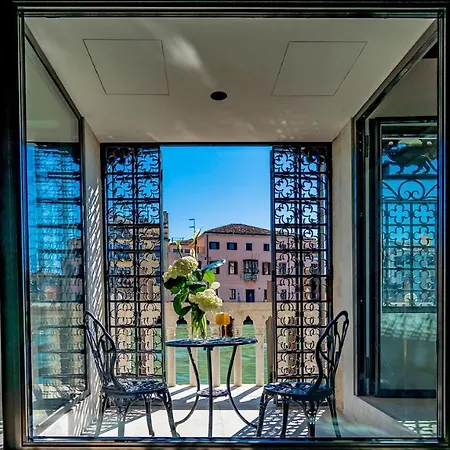 La Loggia Grand Canal Venise